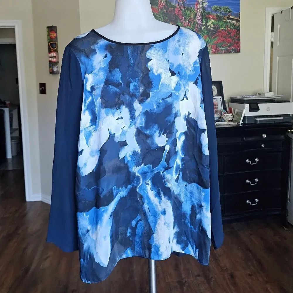 DKNY Blue and White Abstract Blouse
